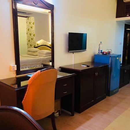 Grand Park Hotel Chittagong Ngoại thất bức ảnh