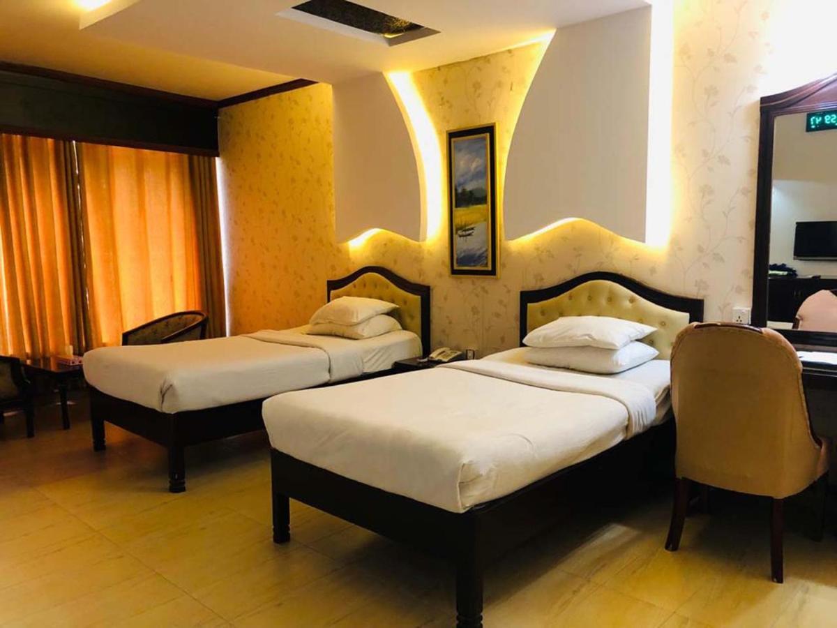 Grand Park Hotel Chittagong Ngoại thất bức ảnh
